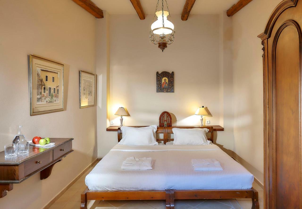 Castello Villa Daphnes - Private Pool&Whirlpool Dhafnes Esterno foto
