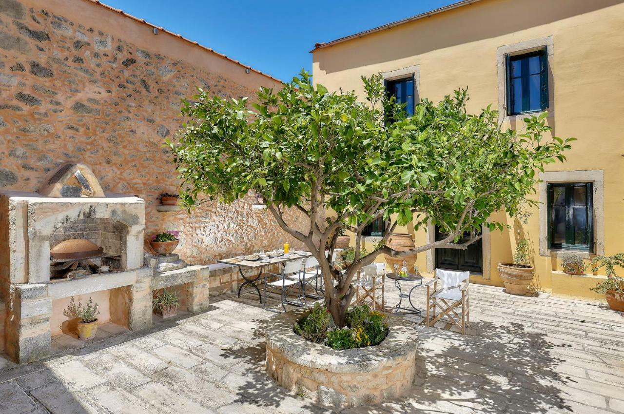 Castello Villa Daphnes - Private Pool&Whirlpool Dhafnes Esterno foto